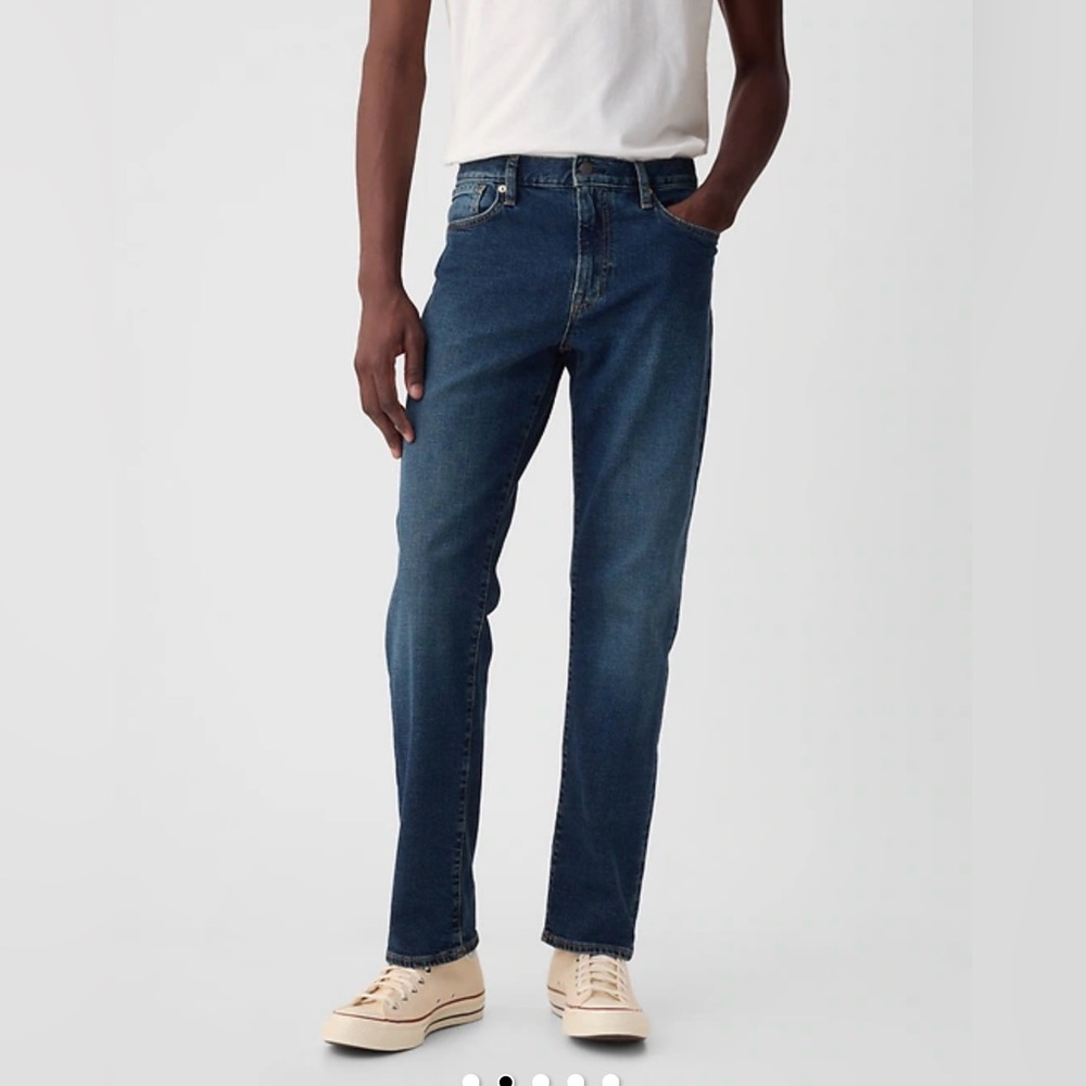 Like new Gap Classic Blue Denim Jeans for men straight fit size 29x30